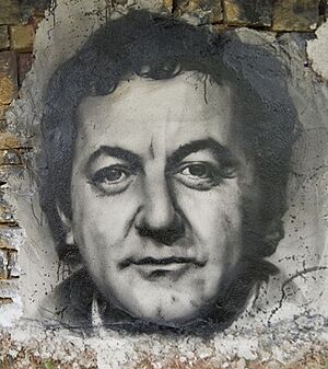 Coluche grafitti.jpg