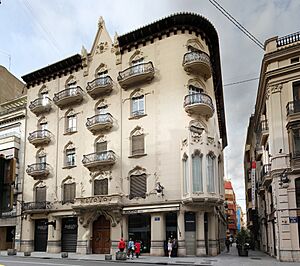 Archivo:Edificio Gómez I de Francisco Mora Berenguer en Valencia