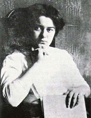 Archivo:Edith Stein-Student at Breslau (1913-1914)