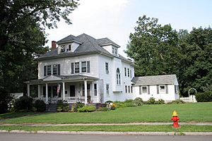 Archivo:Edward W. Morley House, August 14, 2008