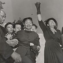 Emmett Till's funeral - mourners (restored).jpg