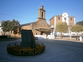 Ermita y Ayuntamiento de Cubillos del Sil.jpg