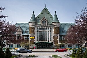 Archivo:Gare du Palais