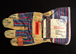 Archivo:Guy Bleus - Scented Glove - 1980