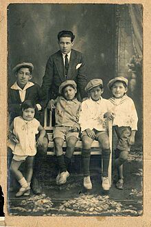 Ignacio Nuñez Soler e hijos.jpg