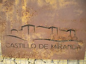 Archivo:Logo Castillo Miranda