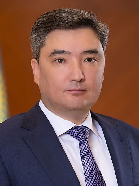 Olzhas Bektenov (cropped)