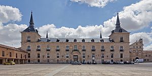 Archivo:Palacio Ducal de Lerma - 01