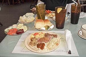 Archivo:Pennsylvania Dutch Country food
