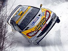 Archivo:Peugeot 206 WRC