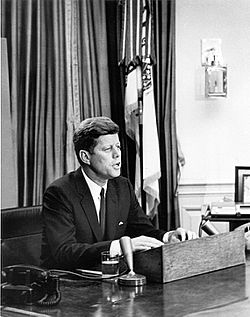 Archivo:President Kennedy addresses nation on Civil Rights, 11 June 1963