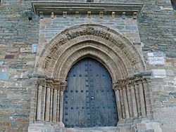 Archivo:Puerta del Perdón. Villafranca del Bierzo