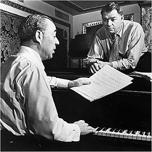 Archivo:Rodgers and Hammerstein at piano-original