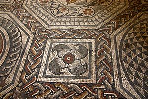 Archivo:Roman mosaic in the Jewry Wall Museum