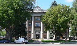 Scotts Bluff County courthouse from E 1.JPG