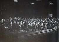 Archivo:Teatro Colón - Toscanini dirigiendo