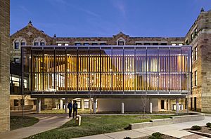 Archivo:The Forum at Marvin Hall