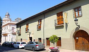 Archivo:Valencia de Don Juan - Palacio de los Valdés o de Ana Muñiz (Hostal El Palacio) 6