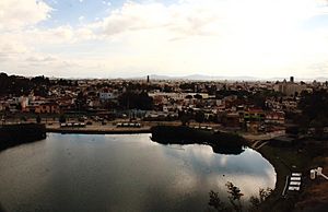 Archivo:Vista de Puebla desde Loreto