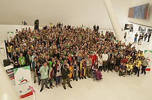 Archivo:Wikimania 2015 - Group photo