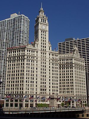 Archivo:Wrigley Building - Chicago, Illinois