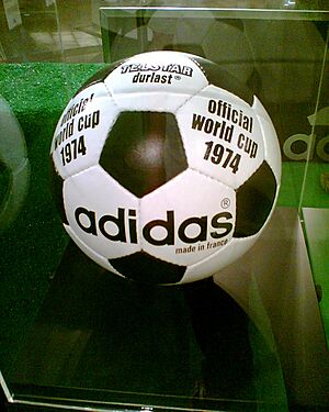Archivo:1974 TelstarDurlast