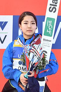 Archivo:20170205 Ski Jumping World Cup Ladies Hinzenbach 8927