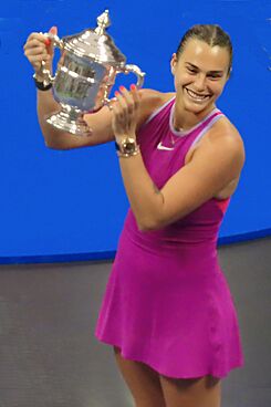 Aryna Sabalenka Trophy US Open 2024 (cropped).jpg
