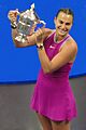 Aryna Sabalenka Trophy US Open 2024 (cropped)