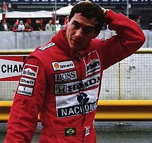 Archivo:Ayrton Senna Imola 1989 Cropped