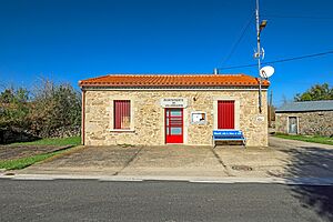 Archivo:Ayuntamiento de Villarmuerto