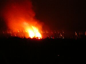 Archivo:Beltane Bonfire on Calton Hill