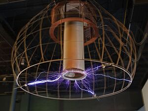 Archivo:Bobine Tesla Palais decouverte