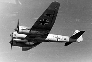 Archivo:Bundesarchiv Bild 101I-433-0881-25A, Flugzeug Junkers Ju 88