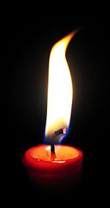 Archivo:Candleburning