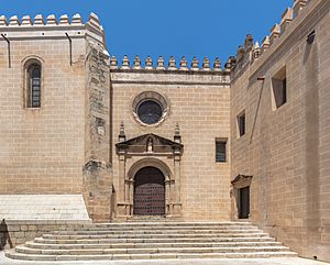 Archivo:Catedral de San Juan Bautista, Badajoz, España, 2020-07-22, DD 69