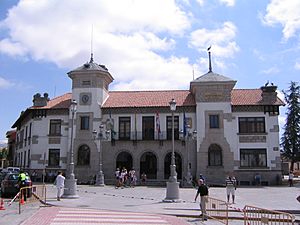 Archivo:El Espinar, ayuntamiento