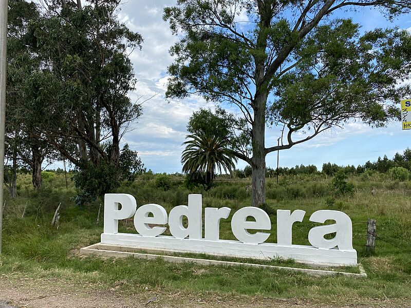 Entrada a Estación Pedrera