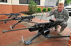 Archivo:Flickr - The U.S. Army - Lightweight .50-Caliber Machine Gun
