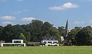 Gavere-Vurste, de Sint-Martinuskerk vanaf de Leenweg oeg36173 IMG 0522 2021-08-14 15.17