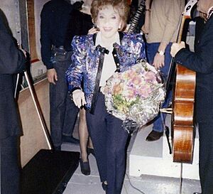 Archivo:Gloria Lasso Sortie de scène 1990
