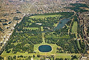 Archivo:Hyde Park from air