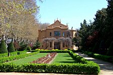Jardines en el Parque de Los Campos Elíseos de Lleida, Fuente de la Sirena