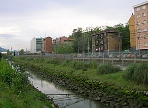 Archivo:Lamiako Gobelas metro