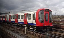 Archivo:London MMB C0 Metropolitan Line S-Stock