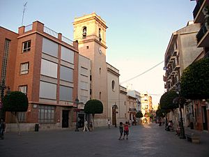 Mislata, plaça, l'Horta, País Valencià.jpg