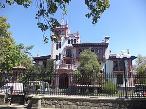 Archivo:Municipalidad de Macul