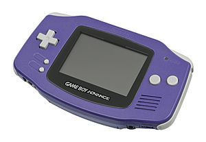 Archivo:Nintendo-Game-Boy-Advance-Purple-FL