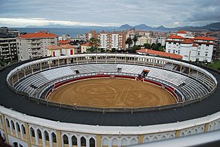 Plaza de toros de Castro Urdiales - panoramio.jpg