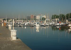 Archivo:Port vauban